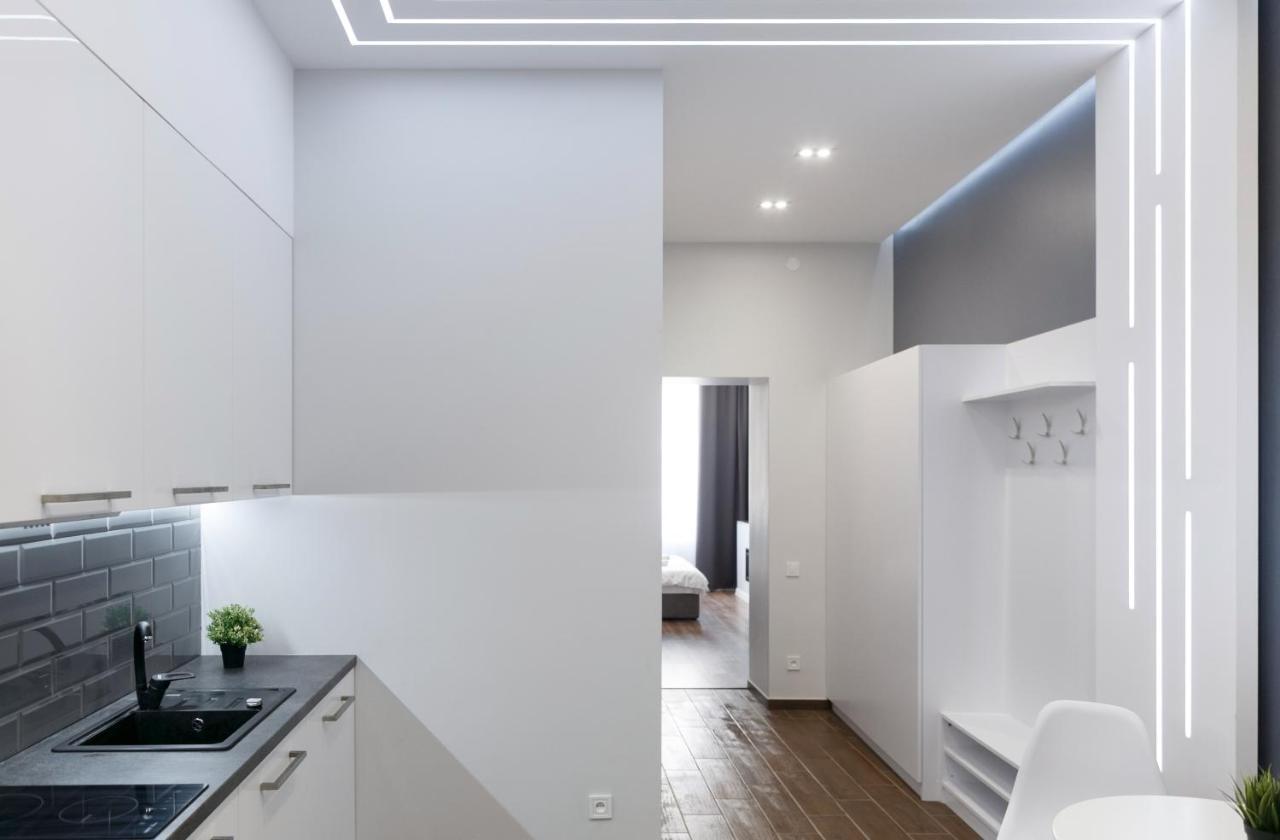 Exciting Apartment Lviv Fireplace Ngoại thất bức ảnh